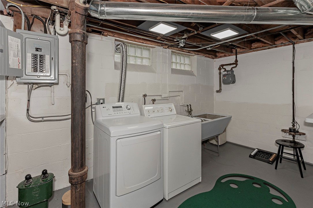 1680 Sunview Road Lyndhurst, OH 44124 - Photo 28 of 35 Laundry room in lower level.