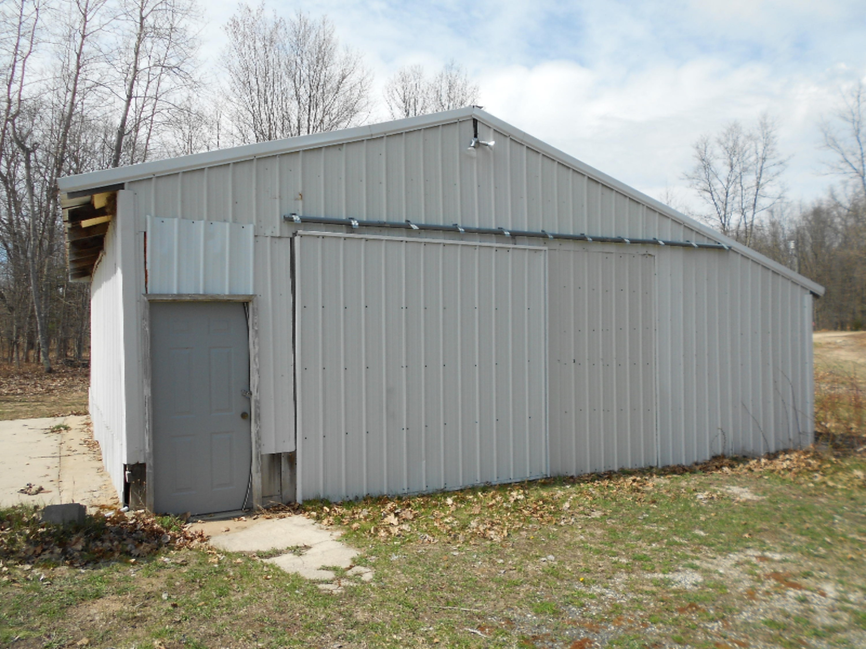 8863 East Ruth Drive Branch, MI 49402 - Photo 7 of 18 2010-12-31 23.00.00-441 - Copy