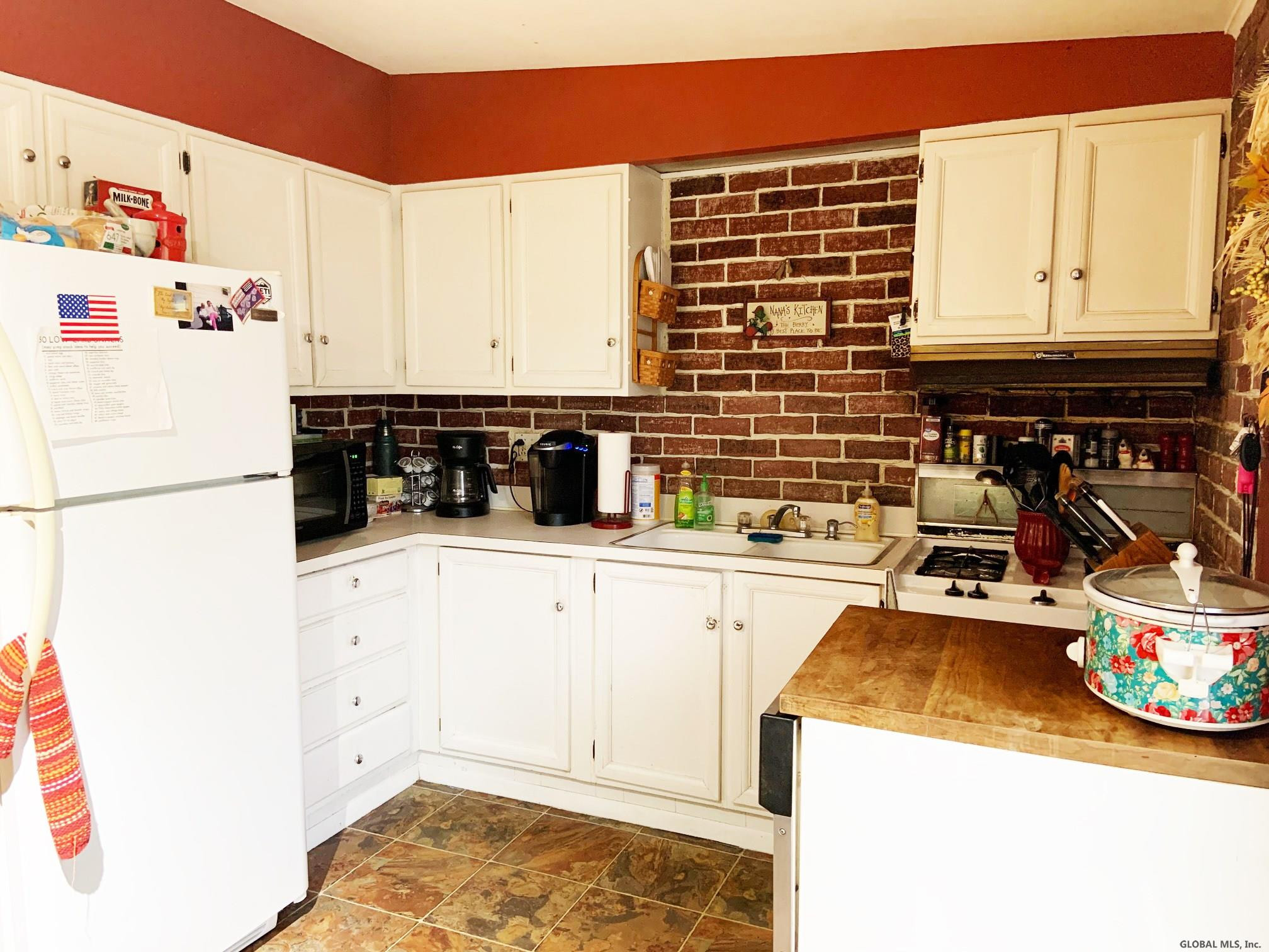504 Chadwick Road Schenectady, NY 12304 - Photo 11 of 28 Photo 23