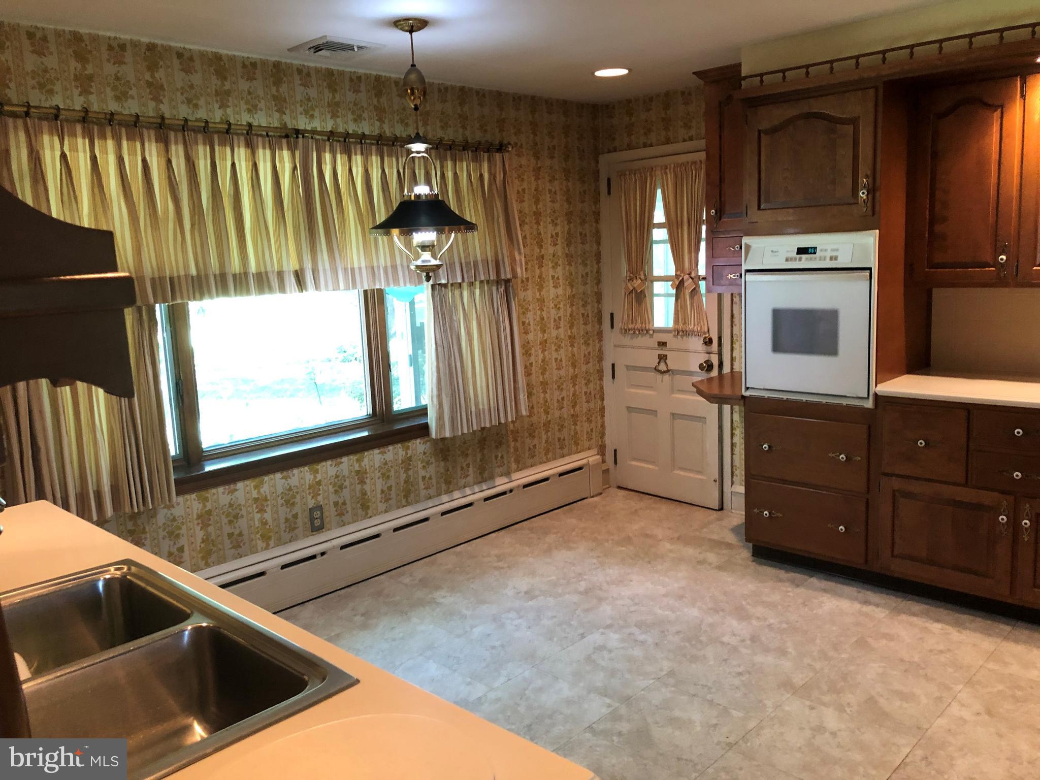 405 Smokepipe Road Souderton, PA 18964 - Photo 14 of 31 Gallery Image 14