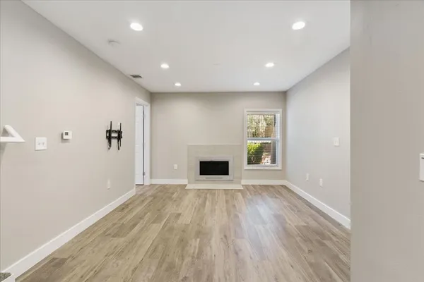 $280,000 | 935 La Posada Drive, Unit 158, Austin, TX 78752