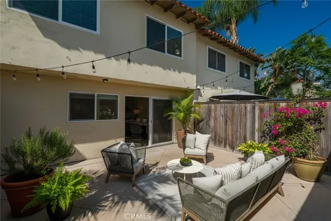 $1,425,000 | 2428 Vista Hogar, Newport Beach, CA 92660