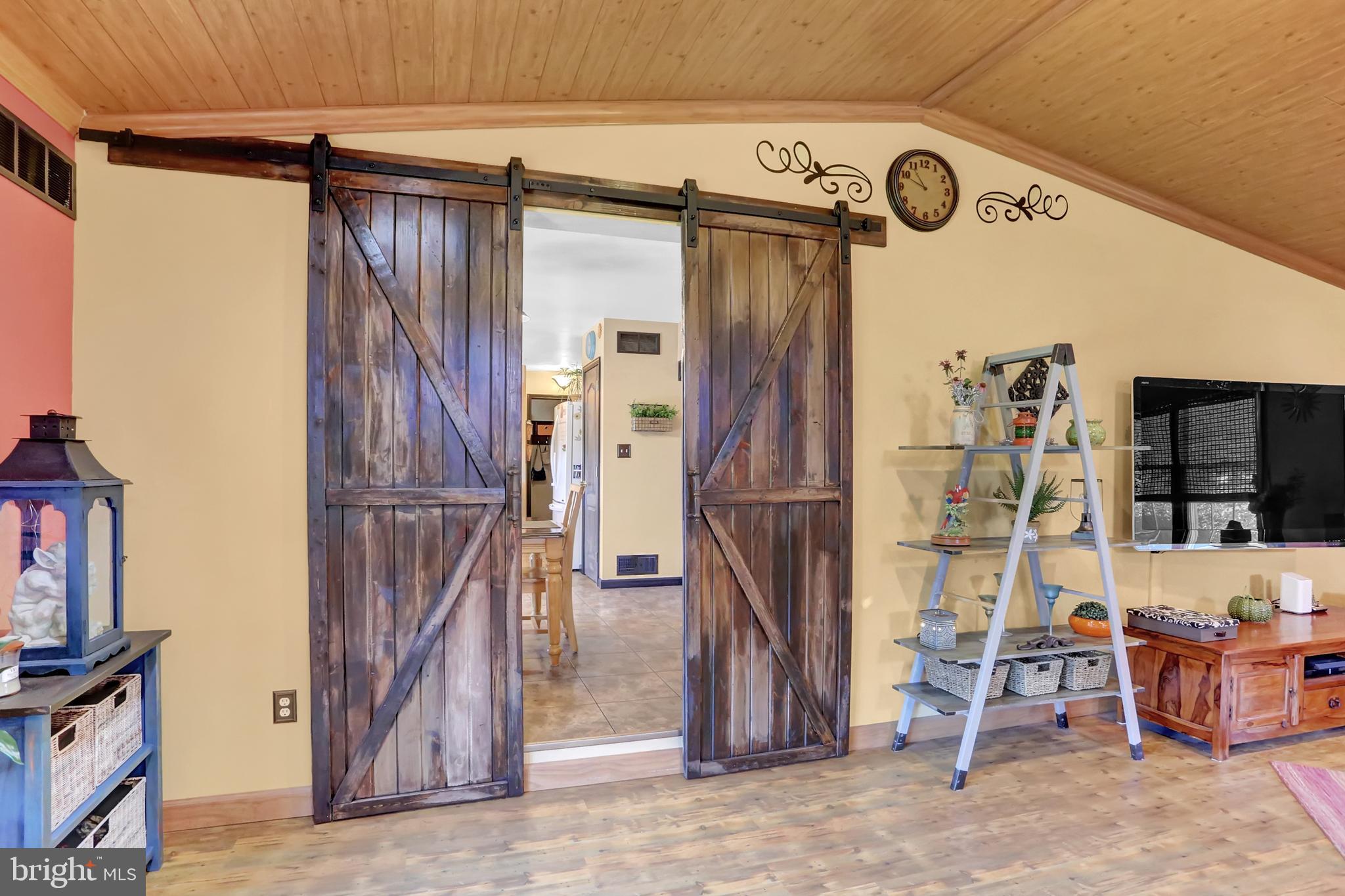 975 Powells Valley Road Halifax, PA 17032 - Photo 20 of 51