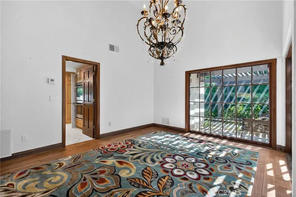 $2,100,000 | 9516 Capistrano Avenue, Chatsworth, CA 91311