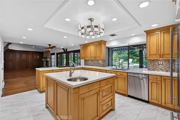 $2,100,000 | 9516 Capistrano Avenue, Chatsworth, CA 91311