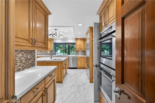 $2,100,000 | 9516 Capistrano Avenue, Chatsworth, CA 91311