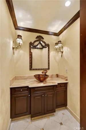 $2,100,000 | 9516 Capistrano Avenue, Chatsworth, CA 91311