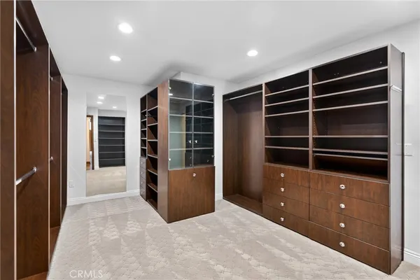 $2,100,000 | 9516 Capistrano Avenue, Chatsworth, CA 91311