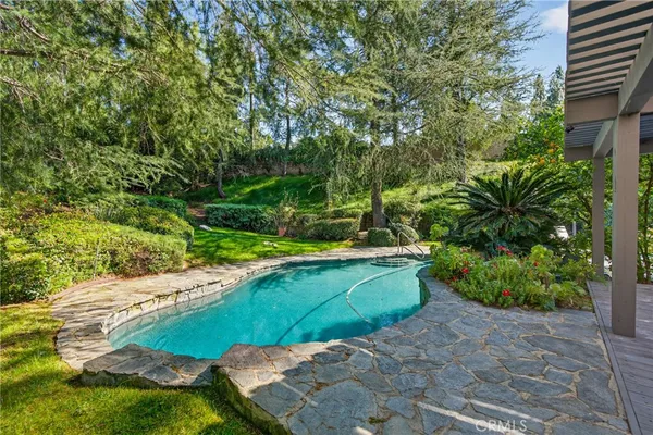 $2,100,000 | 9516 Capistrano Avenue, Chatsworth, CA 91311