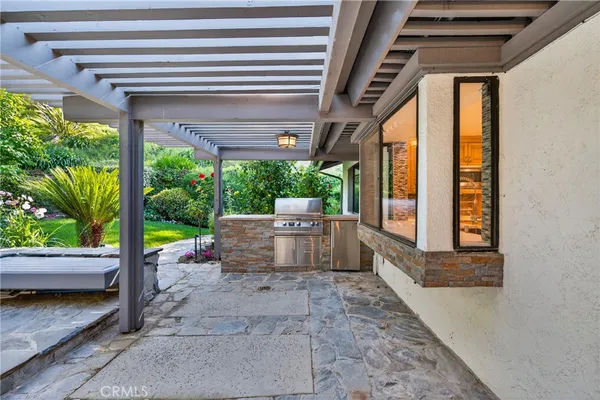 $2,100,000 | 9516 Capistrano Avenue, Chatsworth, CA 91311