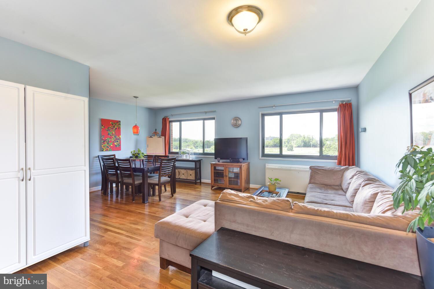 1200 South Arlington Ridge Road, Unit 702 Arlington, VA 22202 - Photo 2 of 51 Living Room/Dining