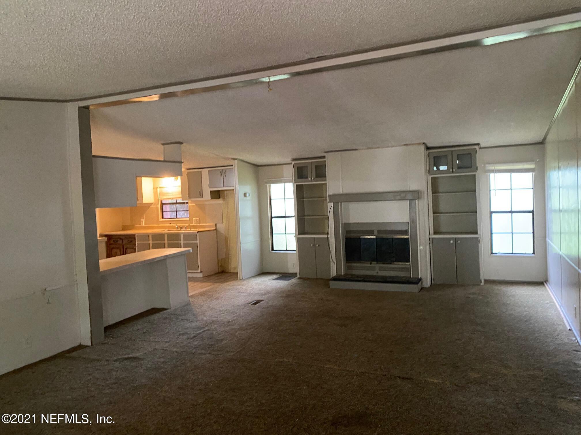389 Bird Road Jacksonville, FL 32218 - Photo 5 of 18 5