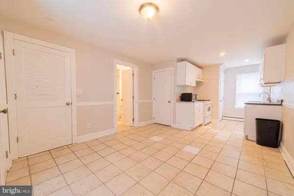 $2,500 | 319 Maurice Street, Millville, NJ 08332