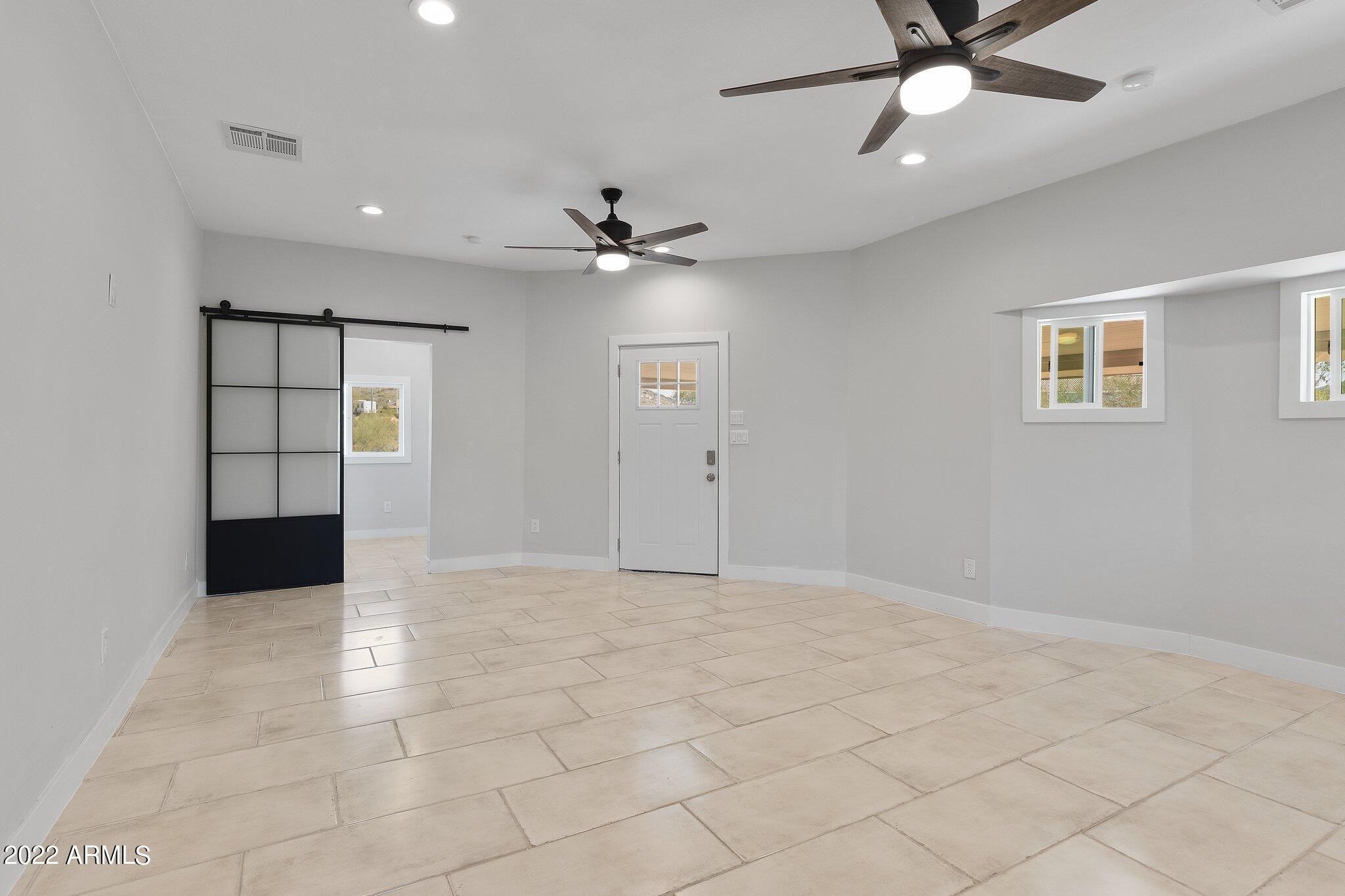 3240 West Cloud Road Phoenix, AZ 85086 - Photo 7 of 35 7-web-or-mls-7D3A3650