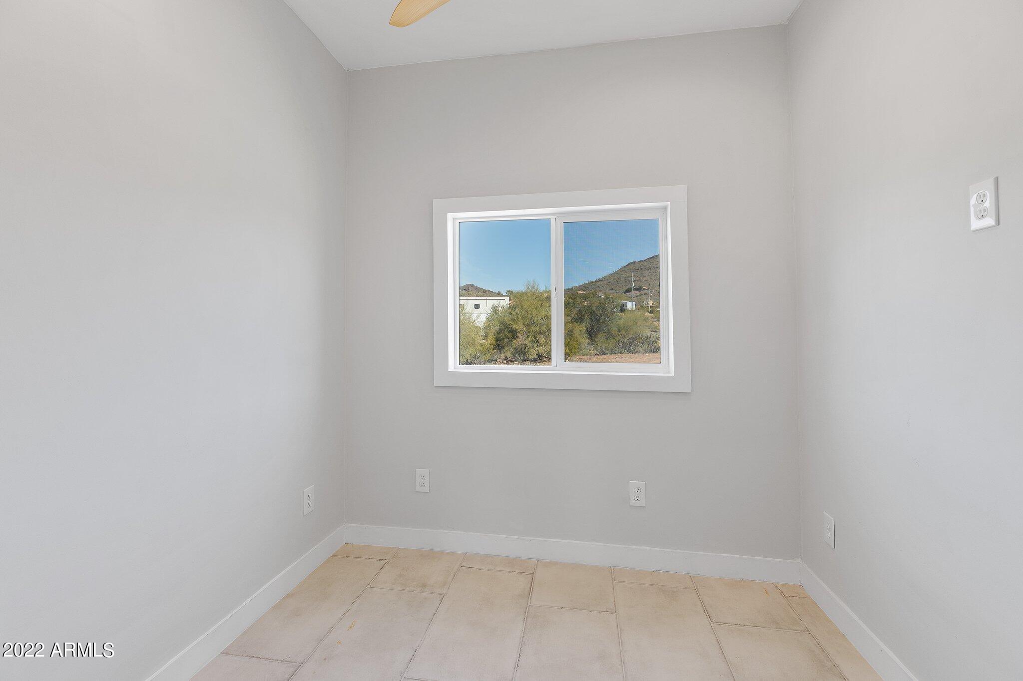 3240 West Cloud Road Phoenix, AZ 85086 - Photo 8 of 35 9-web-or-mls-7D3A3660