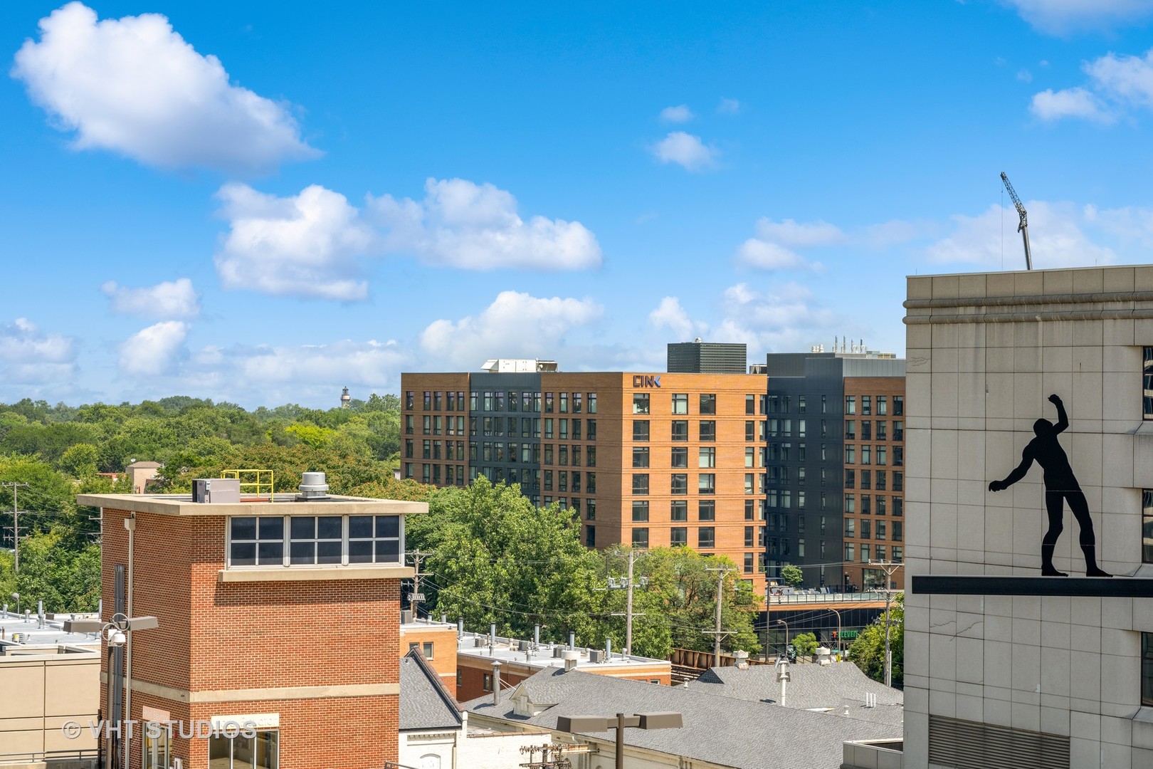 1720 Maple Avenue, Unit 1040 Evanston, IL 60201 - Photo 22 of 35 a view of a city with tall buildings