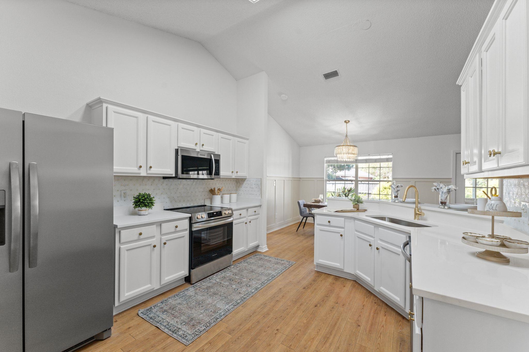 17057 Count Court Fairhope, AL 36532 - Photo 14 of 40 Kitchen