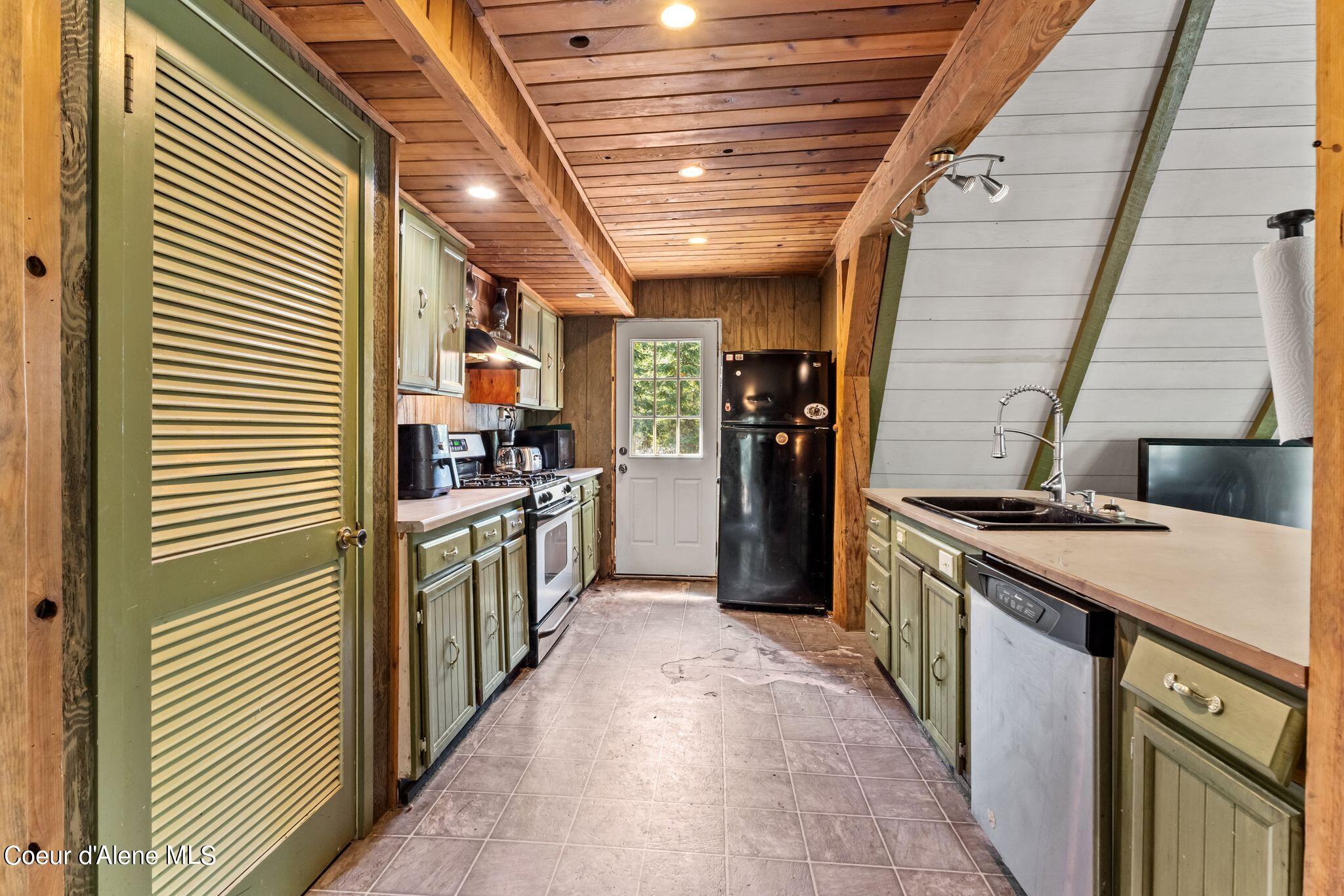 3897 Upper Gold Creek Road Sandpoint, ID 83864 - Photo 8 of 36 5_F3002255