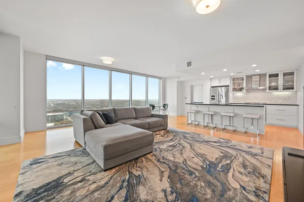$1,300,000 | 300 Bowie Street, Unit 2902, Austin, TX 78703