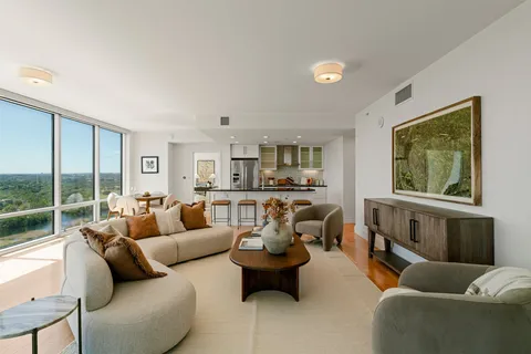 $1,300,000 | 300 Bowie Street, Unit 2902, Austin, TX 78703