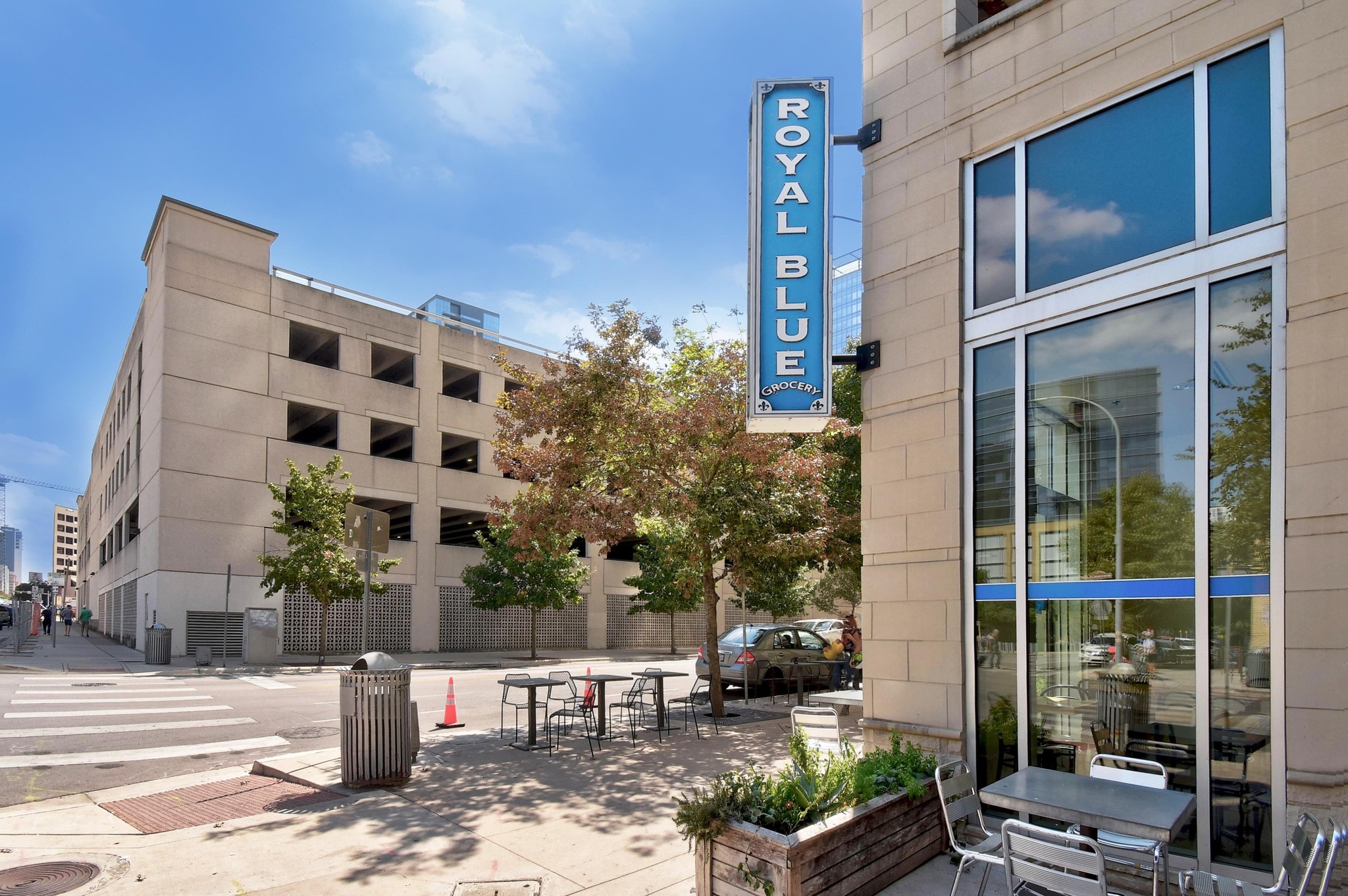 300 Bowie Street, Unit 2902 Austin, TX 78703 - Photo 31 of 40 a building outdoor space with patio view