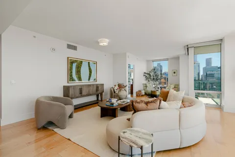 $1,300,000 | 300 Bowie Street, Unit 2902, Austin, TX 78703