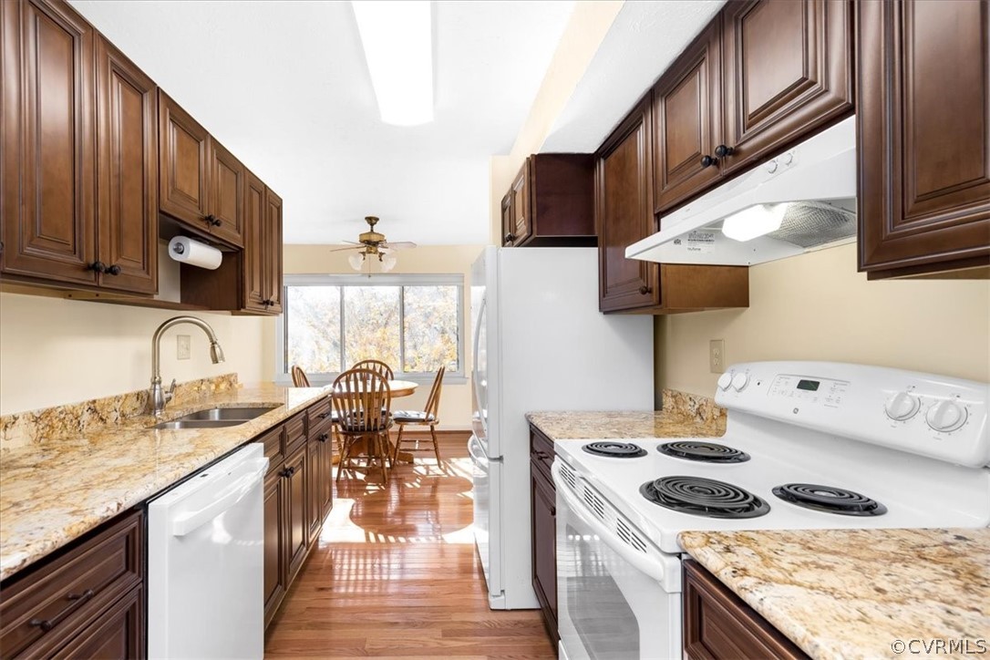 1503 Largo Road, Unit 202 Henrico, VA 23238 - Photo 11 of 26 Kitchen