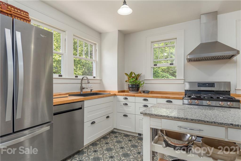 167 Edgewood Road Asheville, NC 28804 - Photo 13 of 25 Gallery Image 13