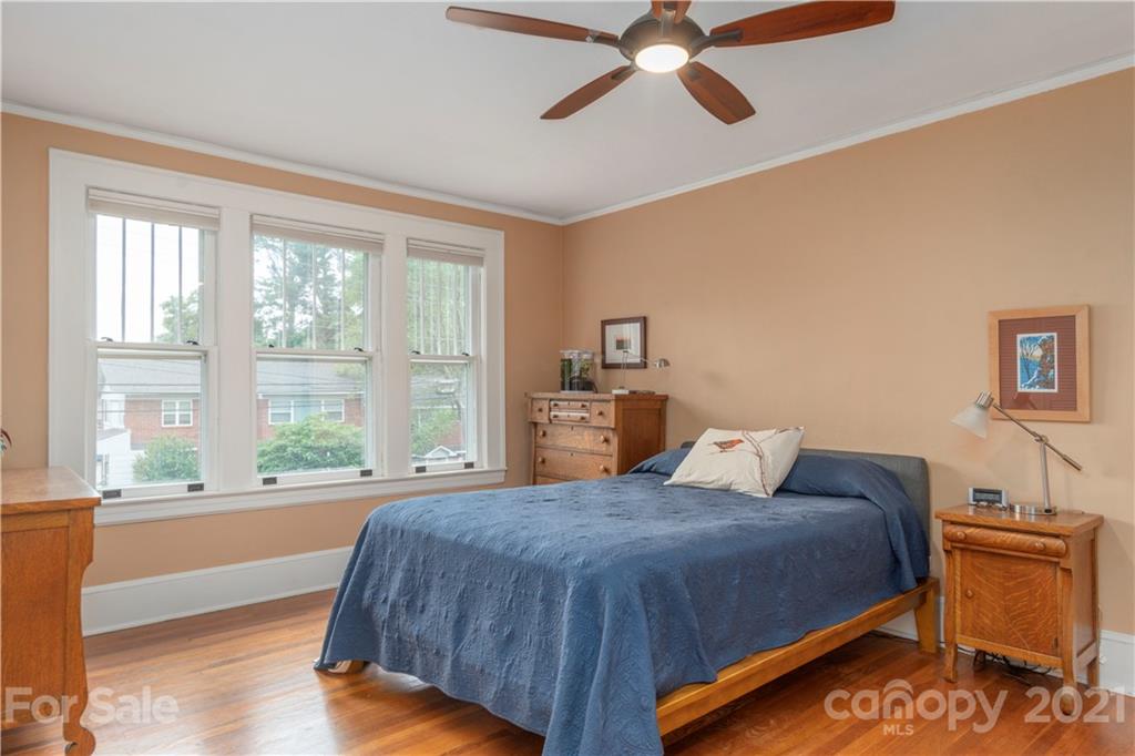167 Edgewood Road Asheville, NC 28804 - Photo 17 of 25 Gallery Image 17