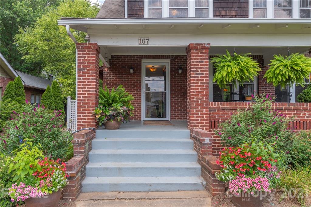 167 Edgewood Road Asheville, NC 28804 - Photo 3 of 25 Gallery Image 3