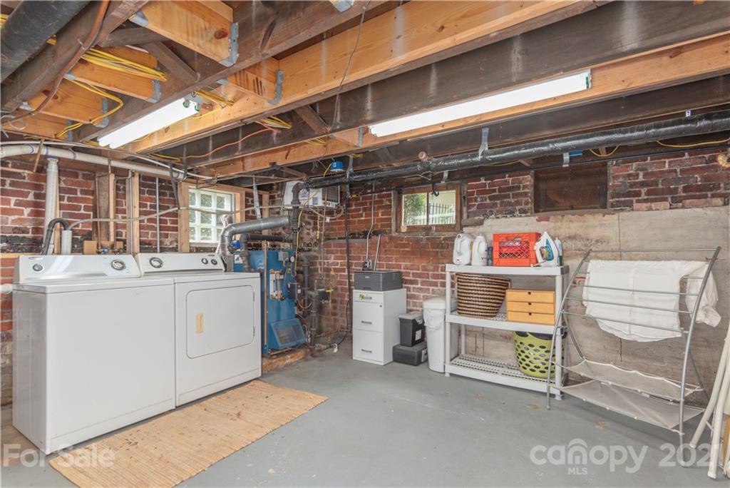 167 Edgewood Road Asheville, NC 28804 - Photo 23 of 25 Gallery Image 23