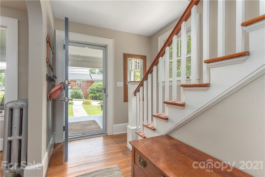 167 Edgewood Road Asheville, NC 28804 - Photo 6 of 25 Gallery Image 6