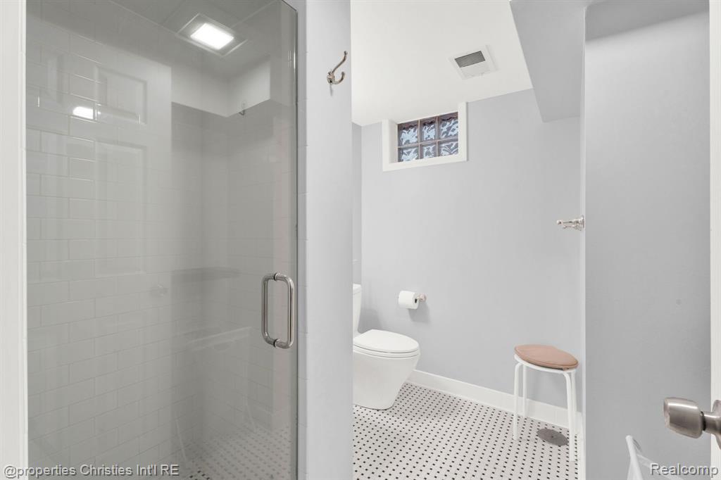 1748 Webster Street Birmingham, MI 48009 - Photo 21 of 32