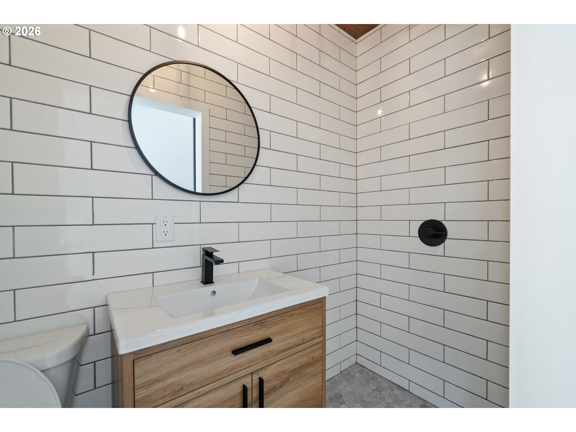 339 Hillsdale Street West Tillamook, OR 97141 - Photo 10 of 18