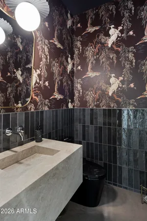 $1,895,000 | 115 East Griswold Road, Phoenix, AZ 85020