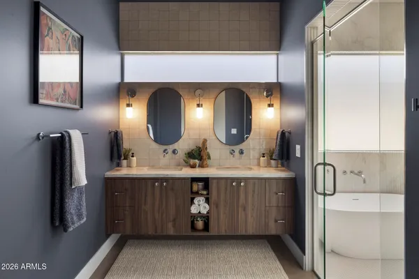 $1,895,000 | 115 East Griswold Road, Phoenix, AZ 85020