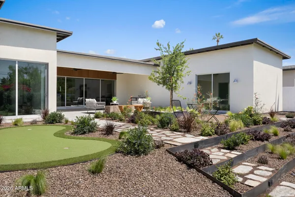 $1,895,000 | 115 East Griswold Road, Phoenix, AZ 85020