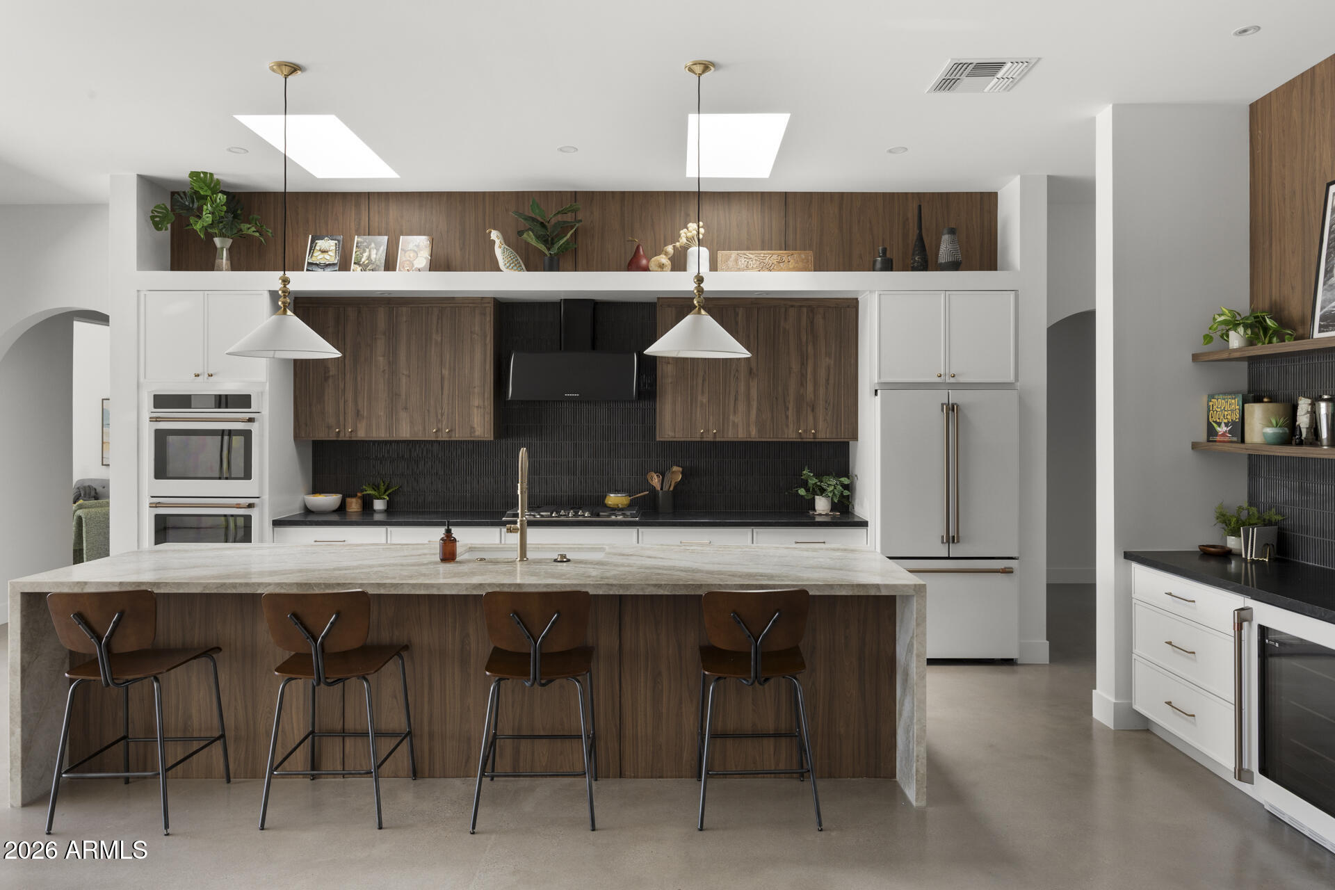 115 East Griswold Road Phoenix, AZ 85020 - Photo 9 of 18 1-8