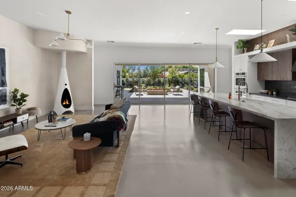 $1,895,000 | 115 East Griswold Road, Phoenix, AZ 85020