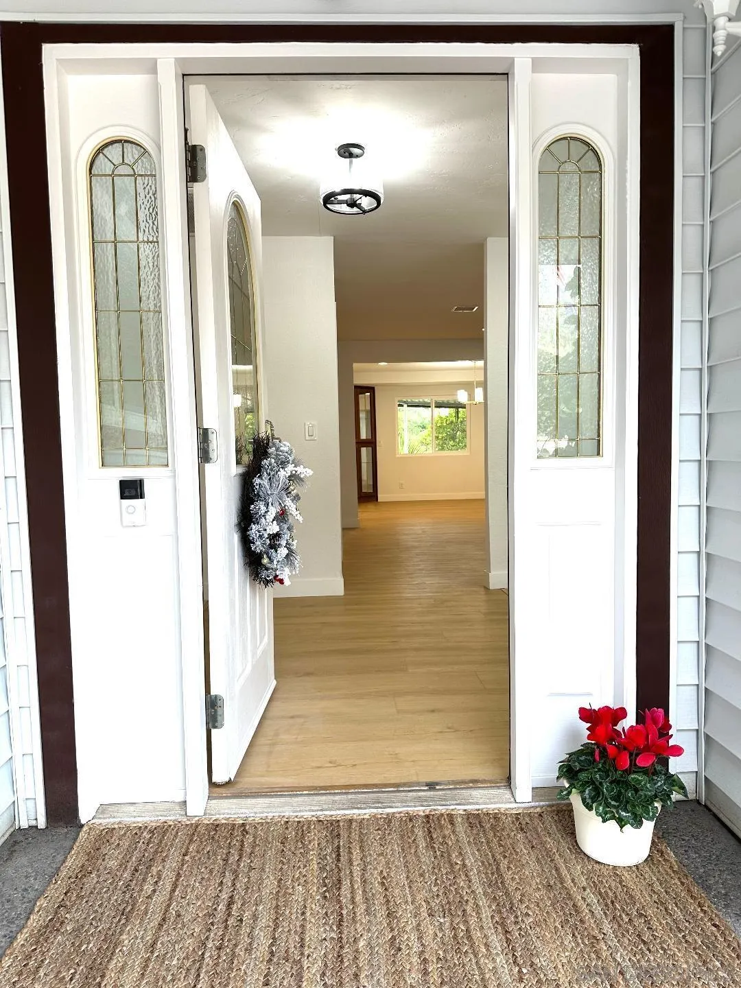 2120 Lakeview Road Vista, CA 92084 - Photo 7 of 58 Gallery Image 7