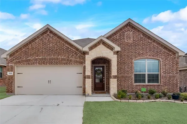 $2,400 | 2128 Whispering Sage Boulevard, Royse City, TX 75189