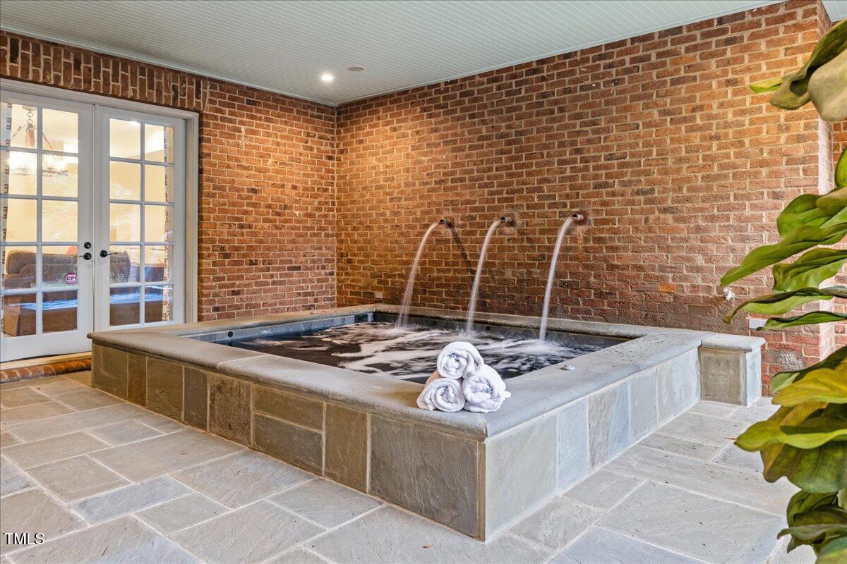 2627 Fairview Road Raleigh, NC 27608 - Photo 7 of 55 105-ISAB8057