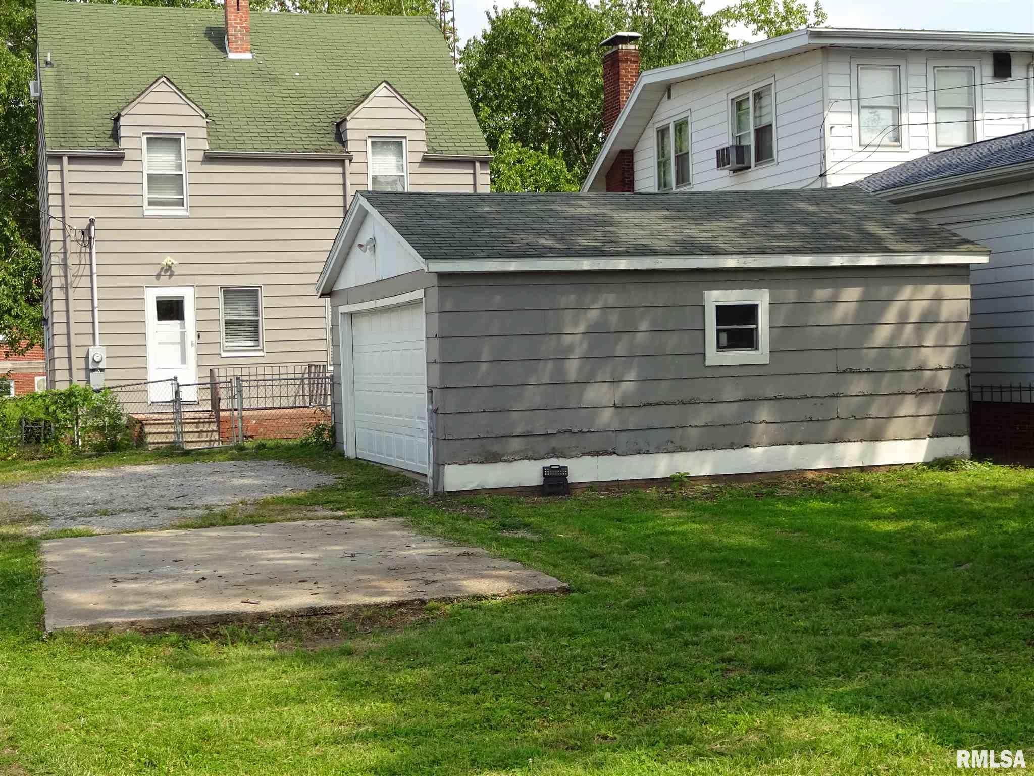 2127 North 20th Street Springfield, IL 62702 - Photo 33 of 36