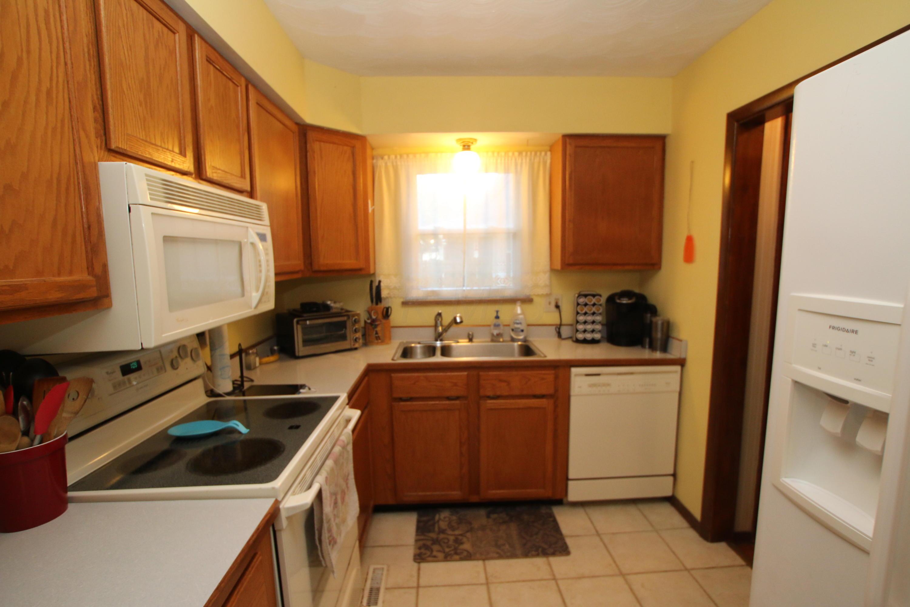 5463 Redwood Road Columbus, OH 43229 - Photo 12 of 18 Gallery Image 12