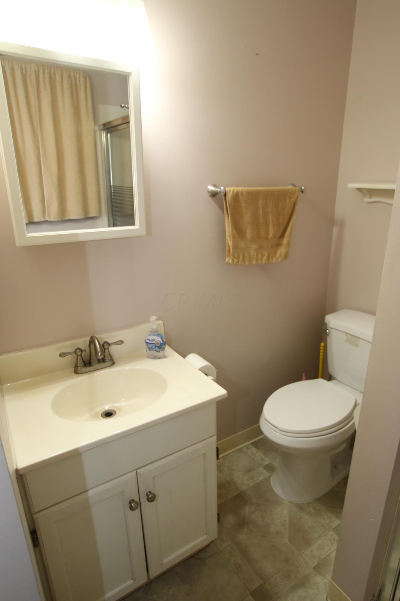5463 Redwood Road Columbus, OH 43229 - Photo 15 of 18 Gallery Image 15