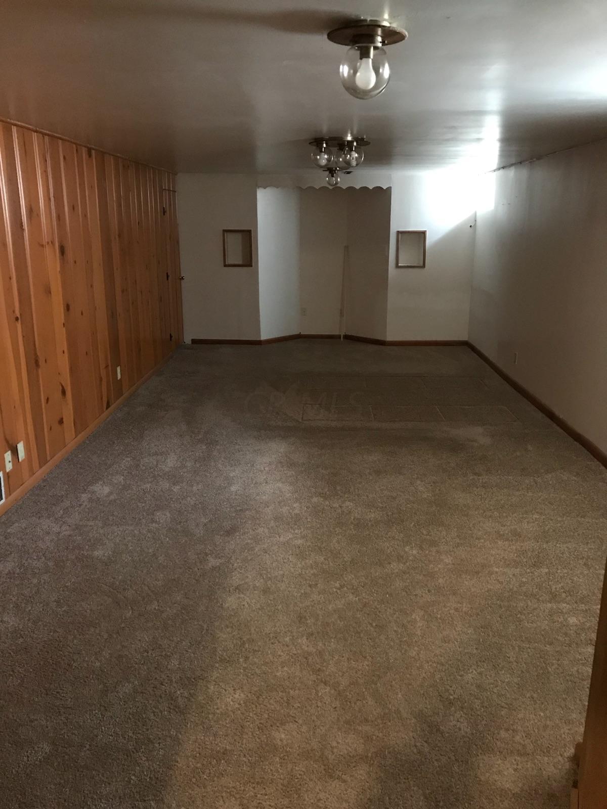 5463 Redwood Road Columbus, OH 43229 - Photo 17 of 18 Gallery Image 17