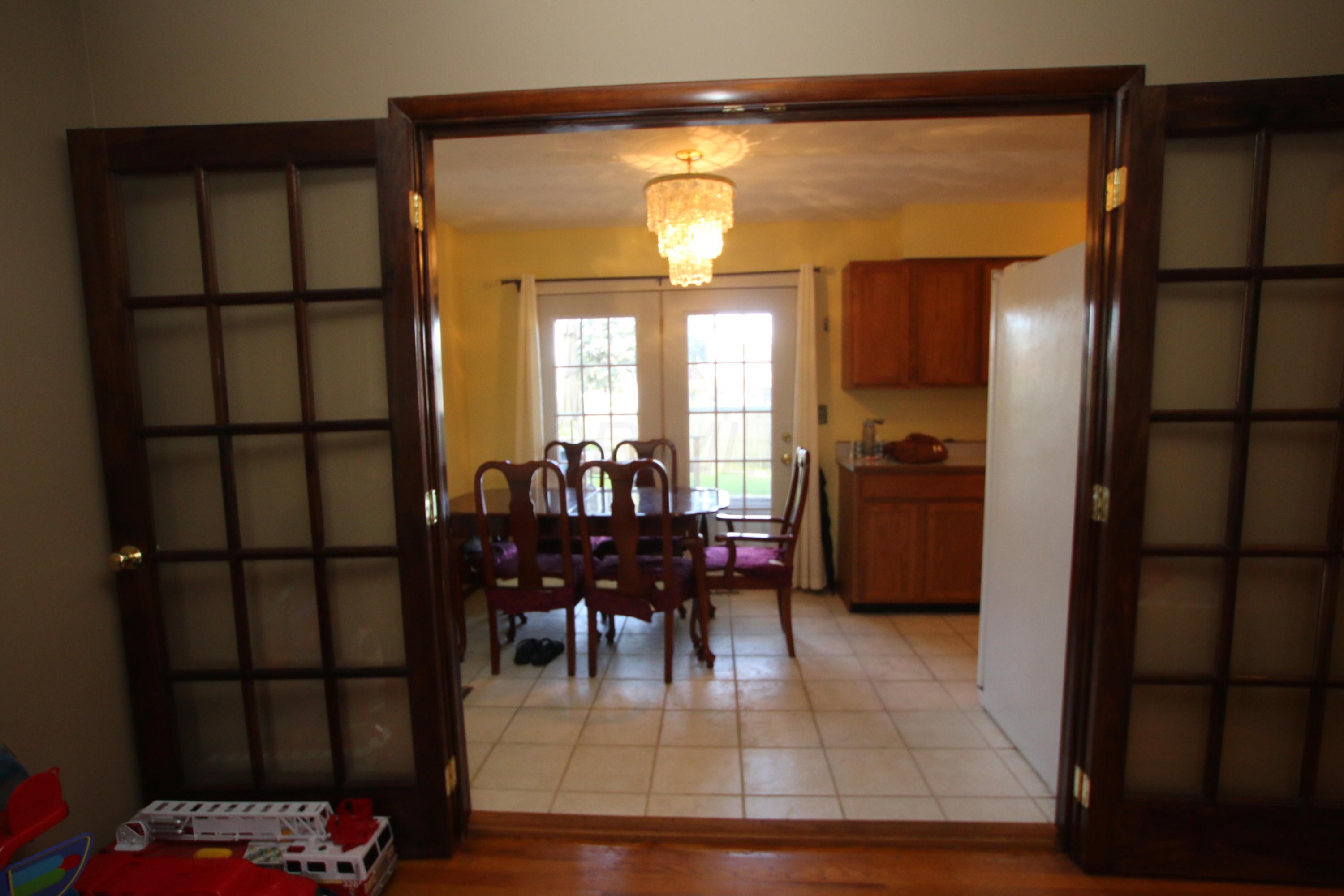 5463 Redwood Road Columbus, OH 43229 - Photo 10 of 18 Gallery Image 10