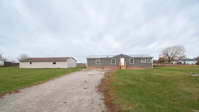 $209,900 | 1308 County Road 13, Corunna, IN 46730