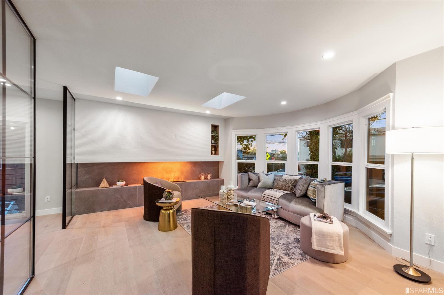 2935 Acton Street Berkeley, CA 94702 - Photo 55 of 63 a living room with furniture