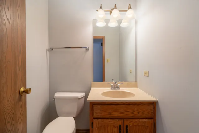 $499,900 | 7816 Dorchester Lane, Darien, IL 60561